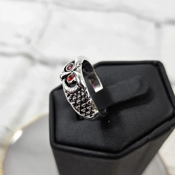 Red Eyed Owl Adjustable Fashion Ring A17 - Picture 12 of 13